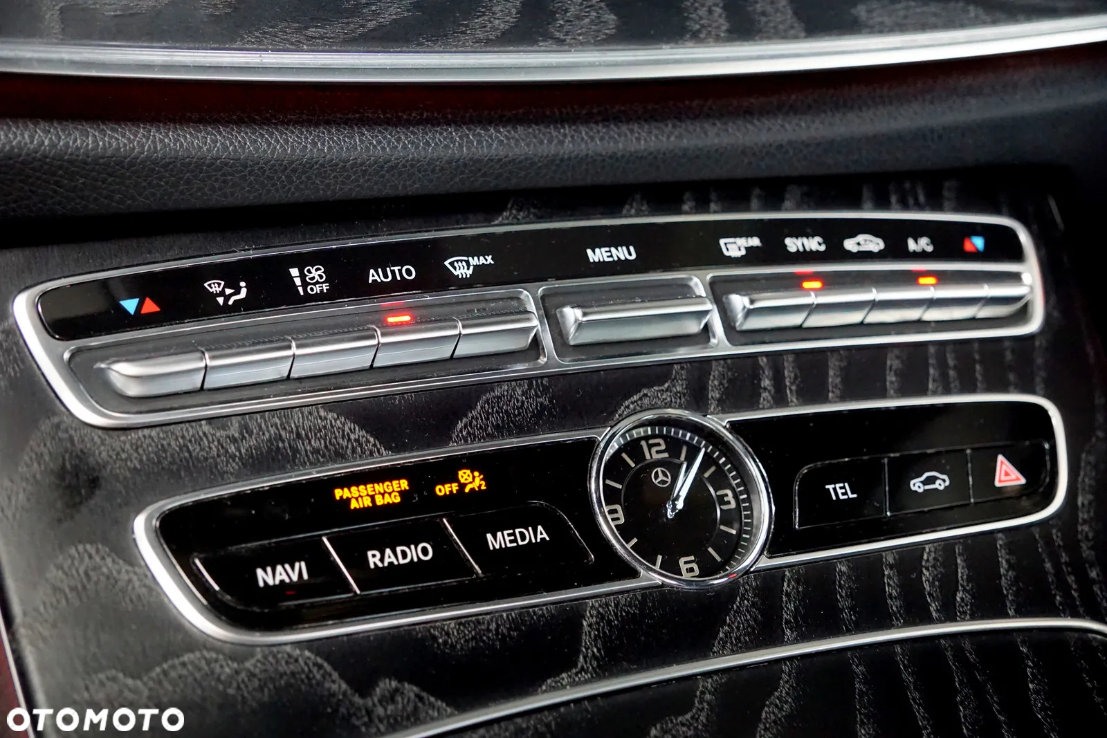 Mercedes-Benz Klasa E 53 AMG 4Matic AMG Speedshift 9G-MCT - 36