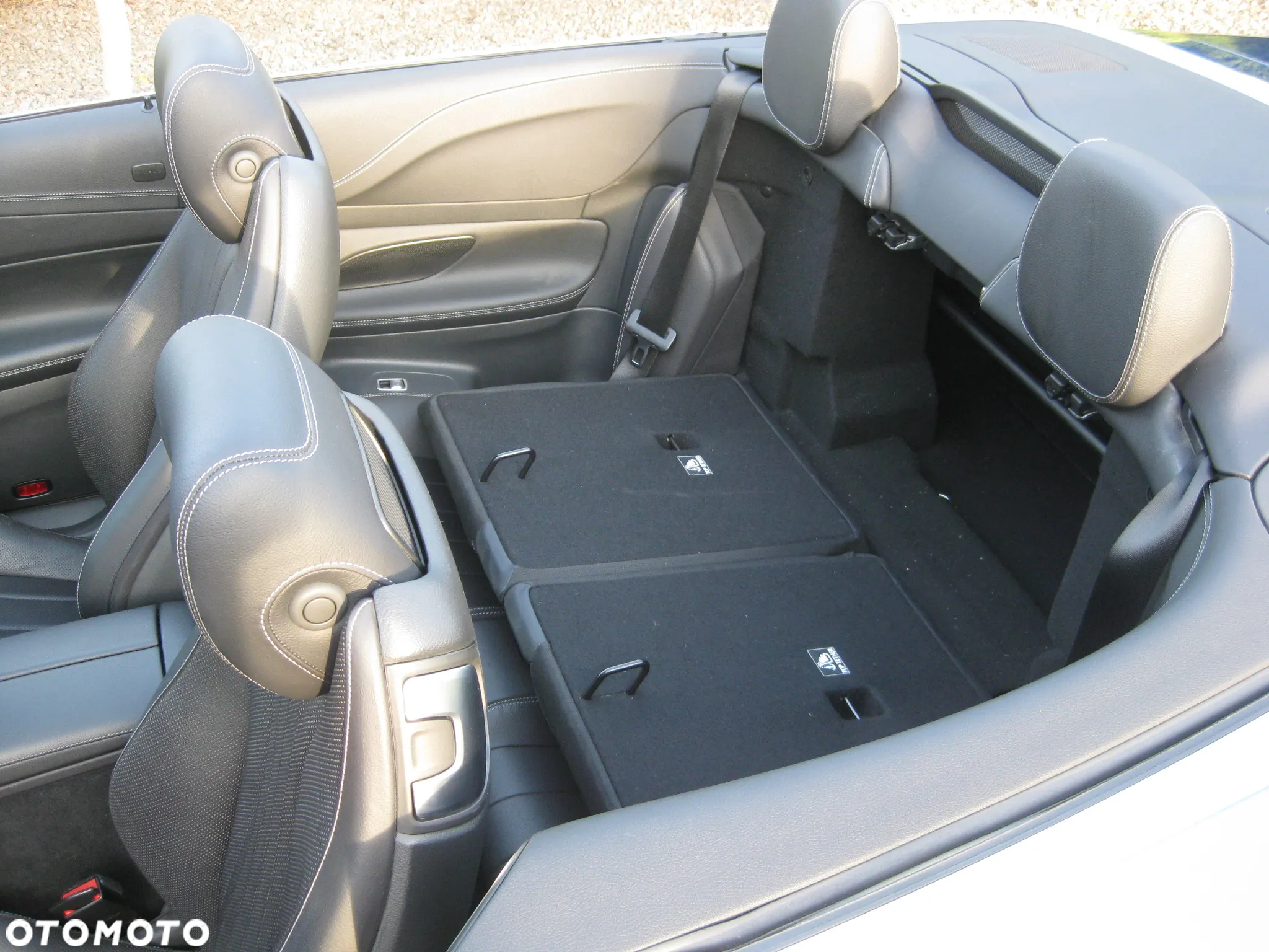 Mercedes-Benz Klasa E 200 Kabriolet 4-Matic 9G-TRONIC - 17