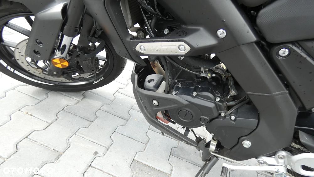 Yamaha MT - 13