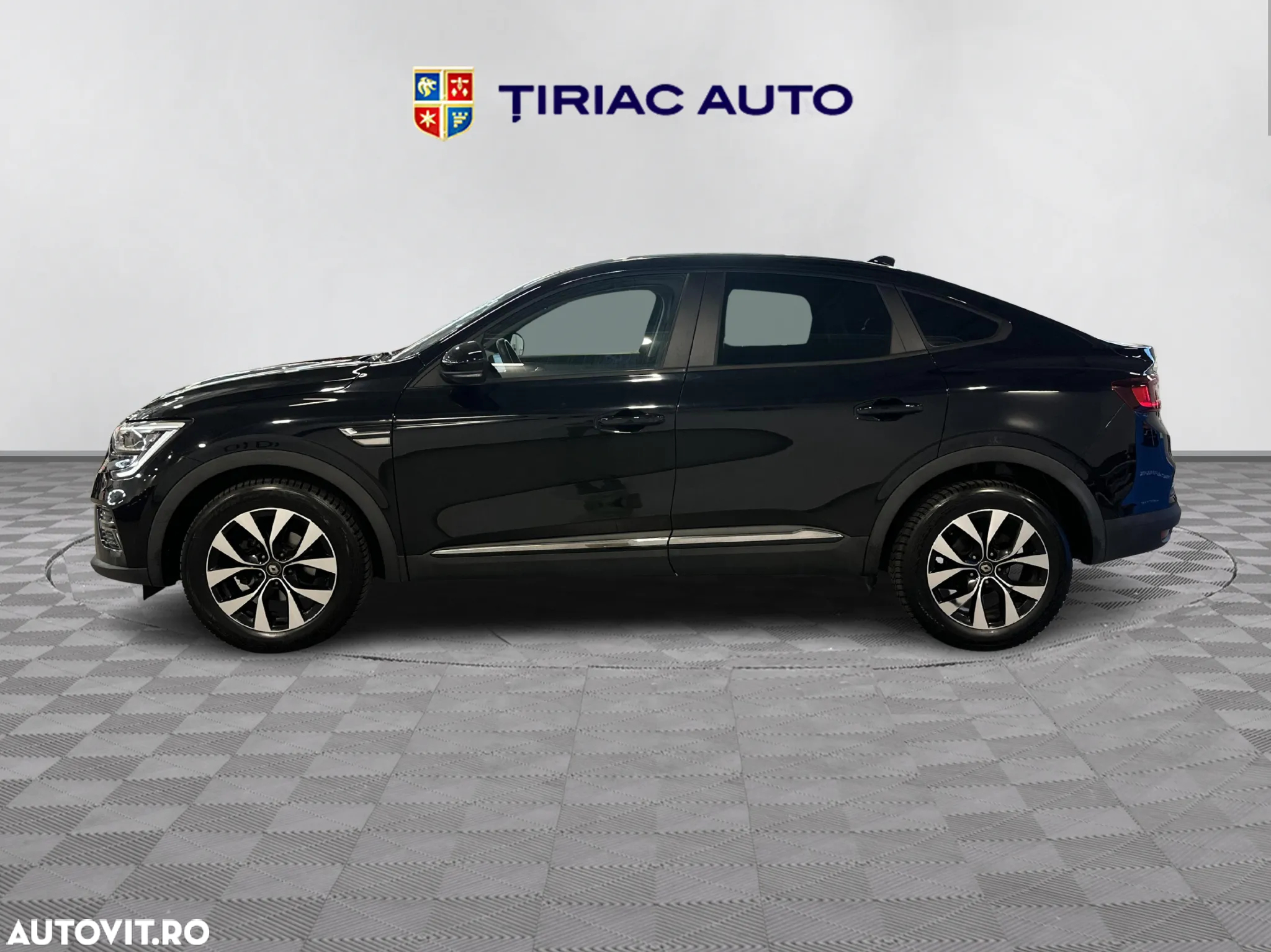 Renault Arkana - 2