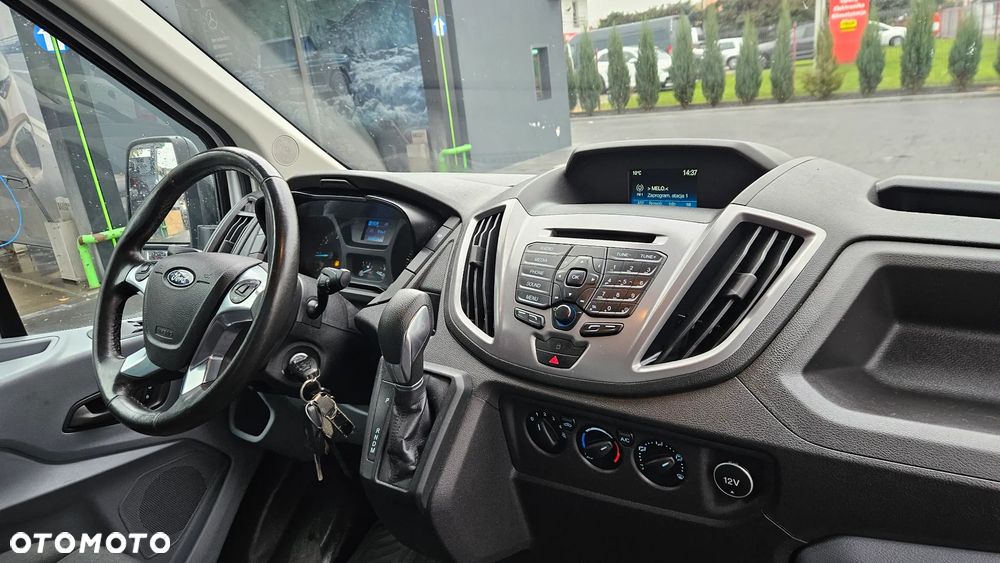 Ford Transit - 18