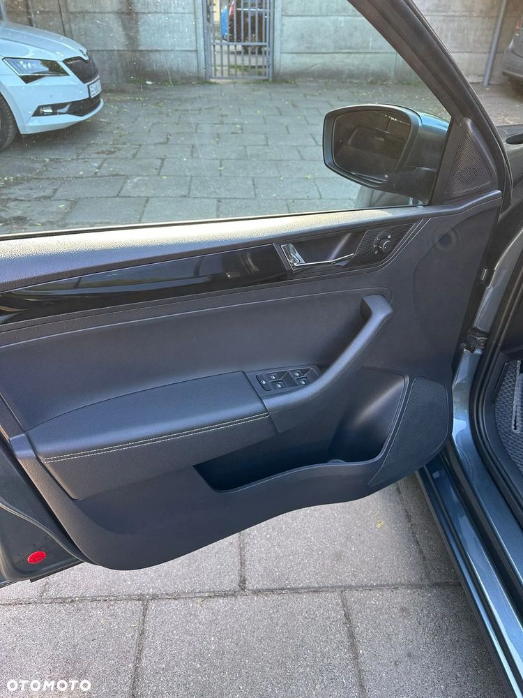 Skoda RAPID Spb 1.0 TSI Ambition - 15