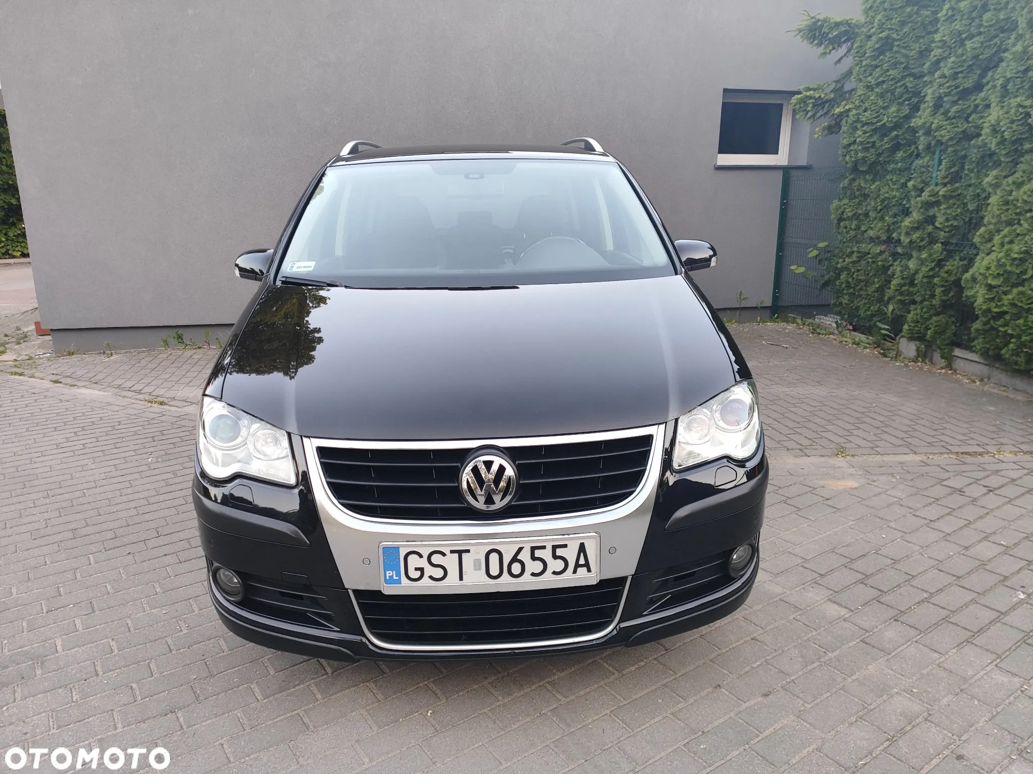 Volkswagen Touran 2.0 TDI DPF DSG Cross - 2