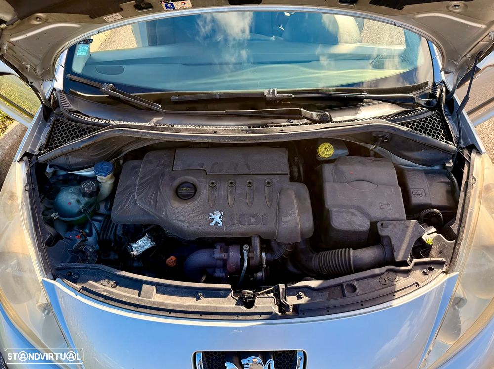 Peugeot 207 1.4 HDi Urban - 10