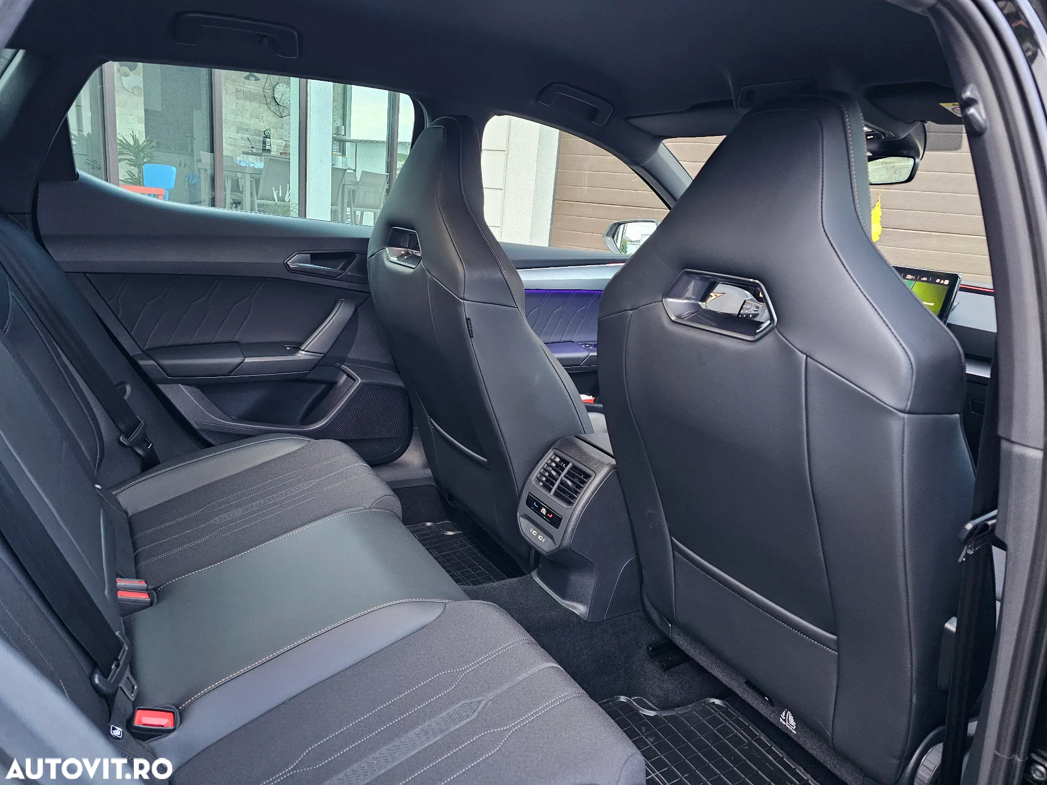 Cupra Leon 2.0 TSI DSG VZ - 7