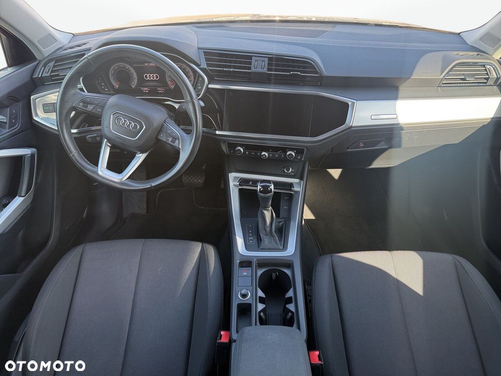 Audi Q3 - 11