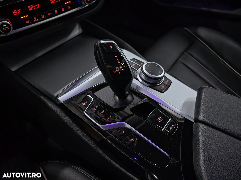 BMW Seria 5 520e AT PHEV - 26