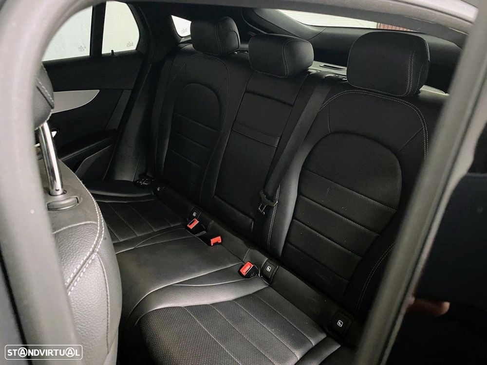 Mercedes-Benz GLC 300 de Coupé 4Matic - 11
