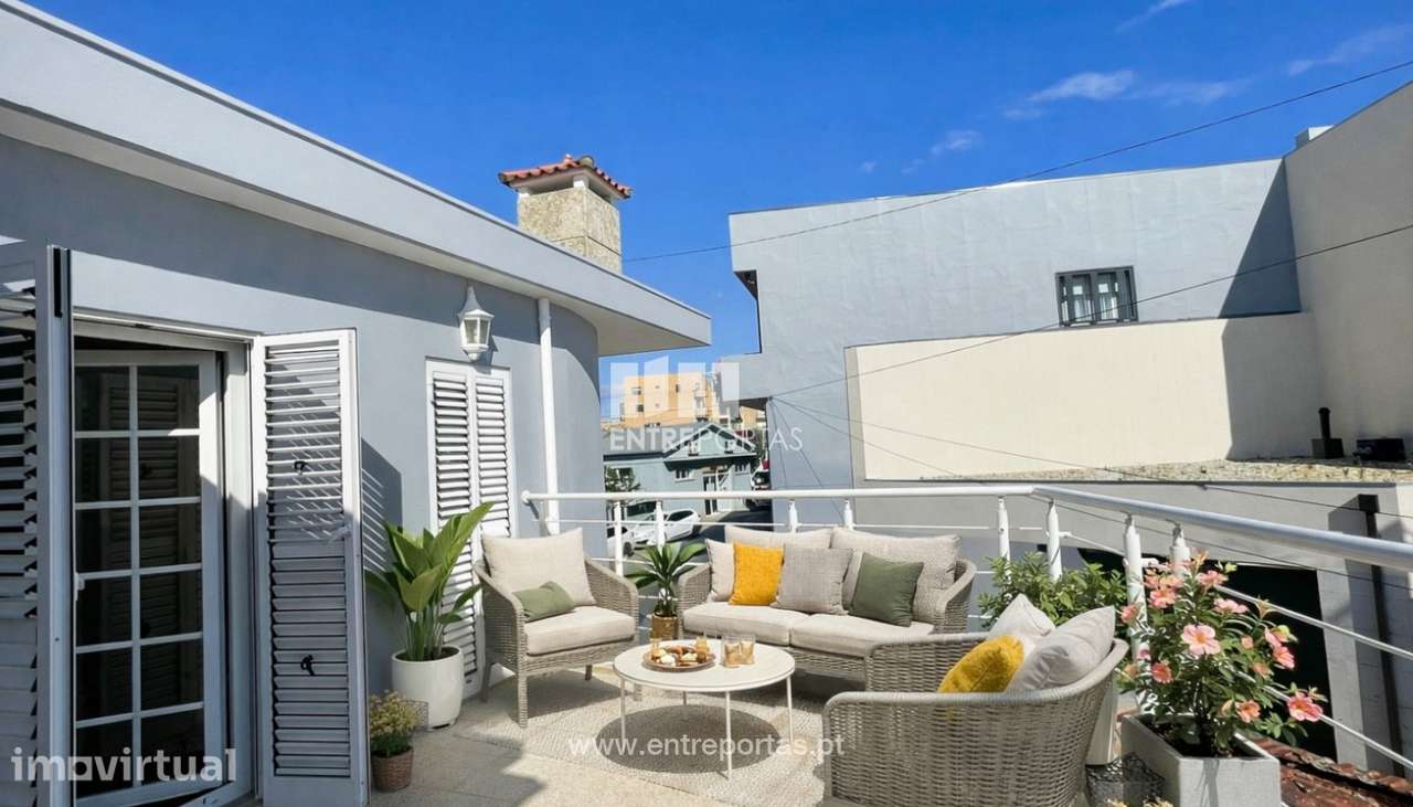 Venda de Moradia V4 com terraço, próxima da praia em Vila do Conde - Grande imagem: 4/18