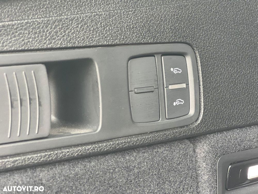 Audi Q5 2.0 40 TDI quattro S tronic Sport - 10