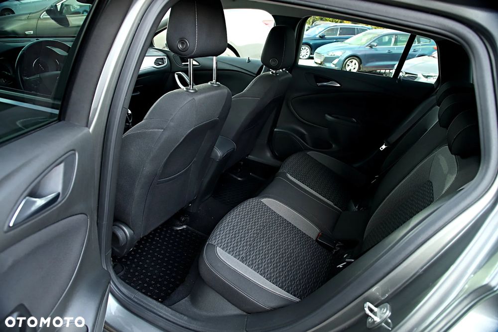 Opel Astra V 1.2 T Edition S&S - 17