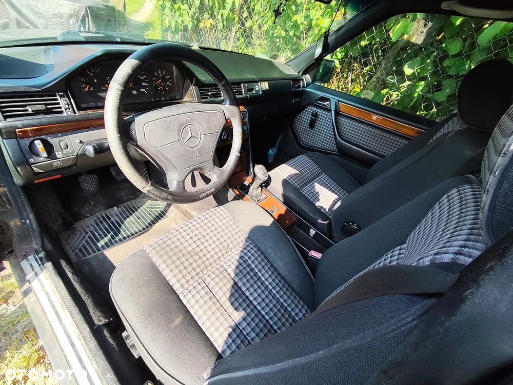 Mercedes-Benz W124 (1984-1993) - 3