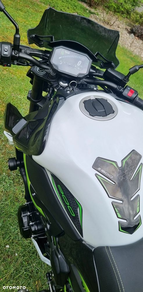 Kawasaki Z 900 - 12