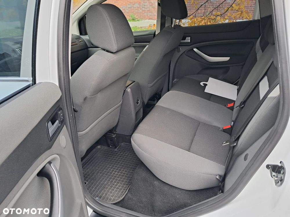 Ford Kuga 2.0 TDCi Individual - 13