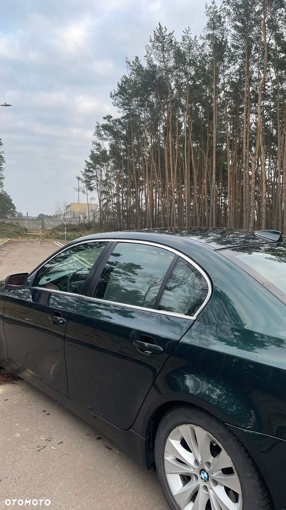 BMW 5 Series 2004 photo 4