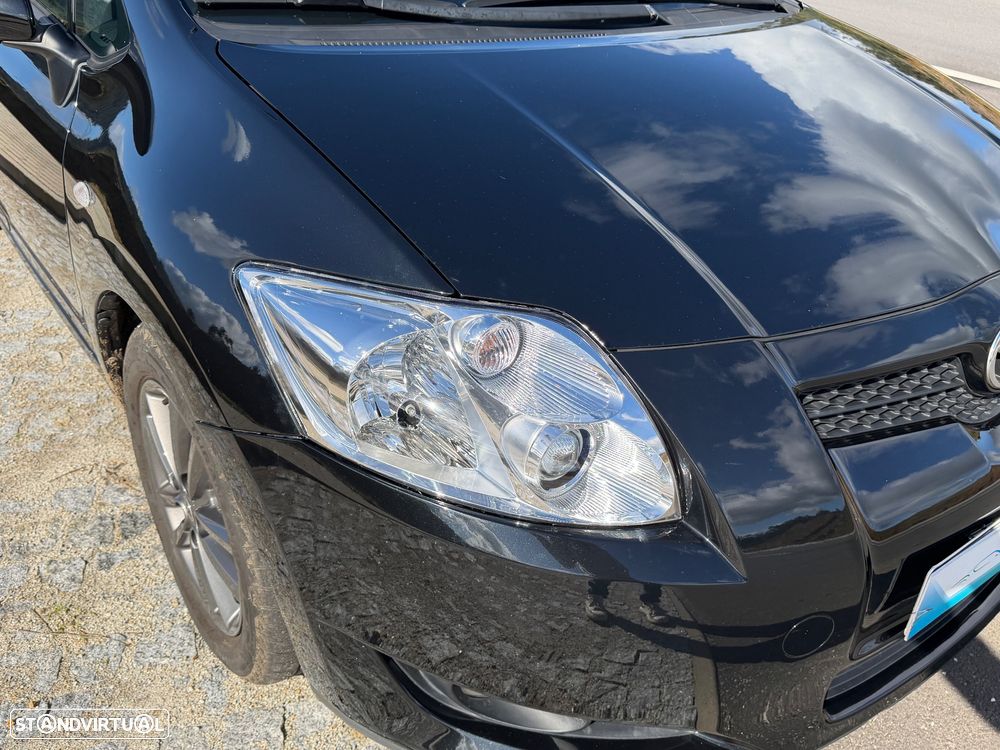 Toyota Auris 1.4 D-4D Luna - 13