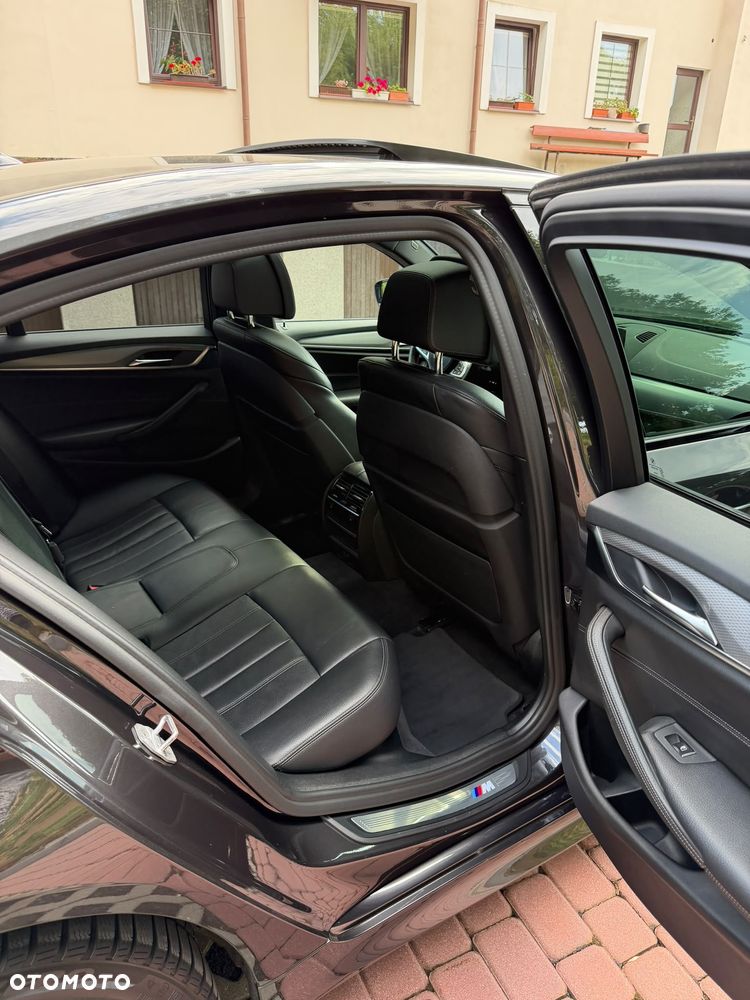 BMW Seria 5 520d xDrive M Sport sport - 8