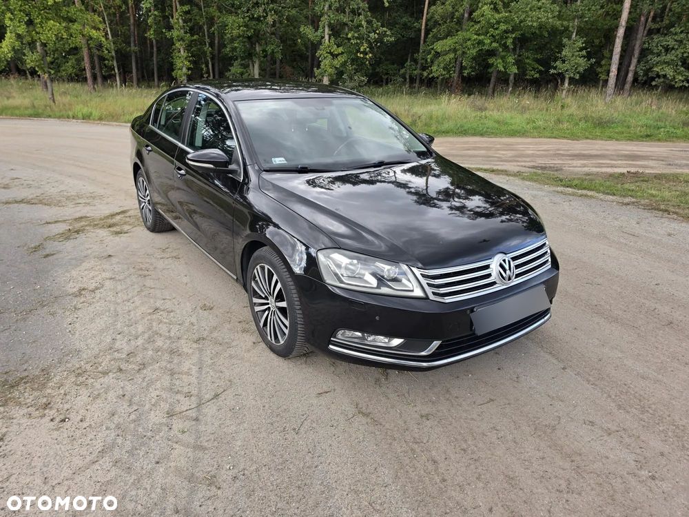 Volkswagen Passat - 4