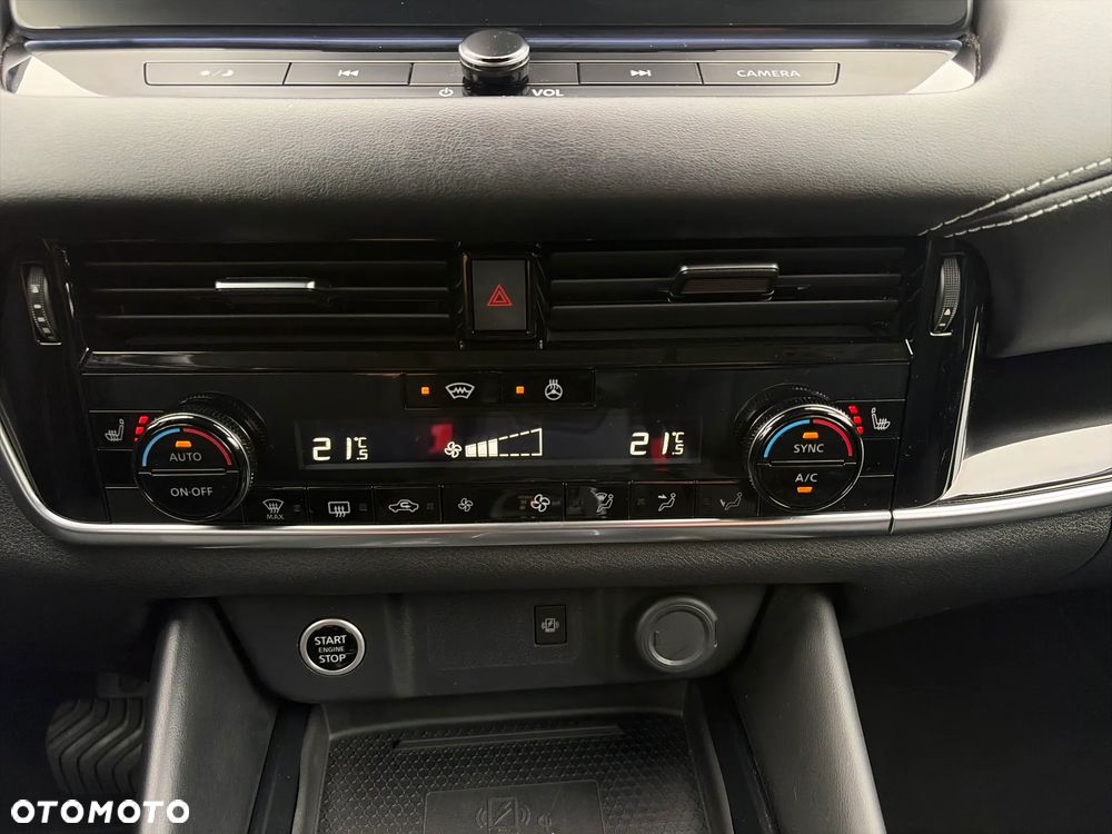 Nissan Qashqai 1.3 DIG-T mHEV N-Connecta Xtronic - 21