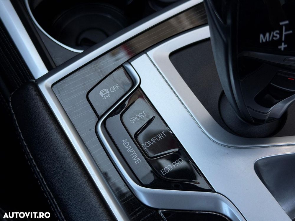 BMW Seria 7 - 31