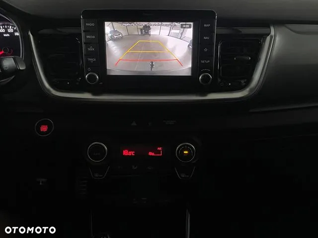 Kia Stonic 1.6 CRDi Platinum Edition - 12