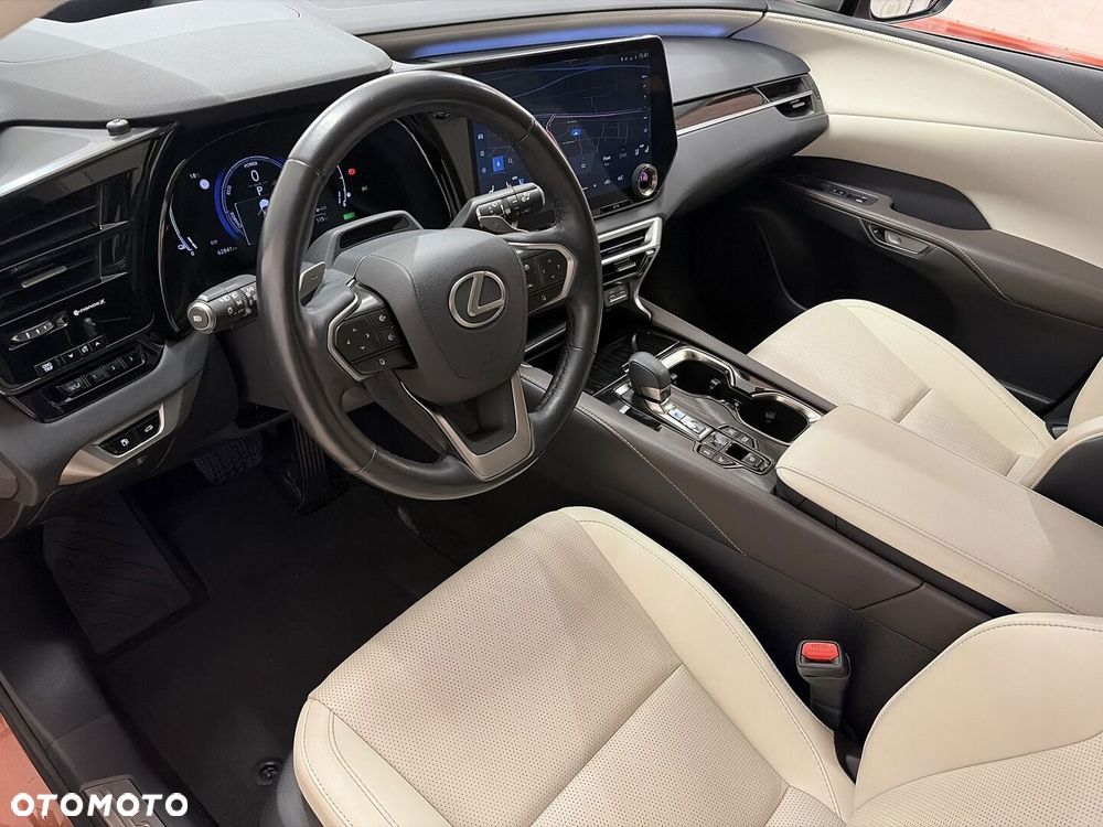 Lexus RX 450h+ Prestige - 11