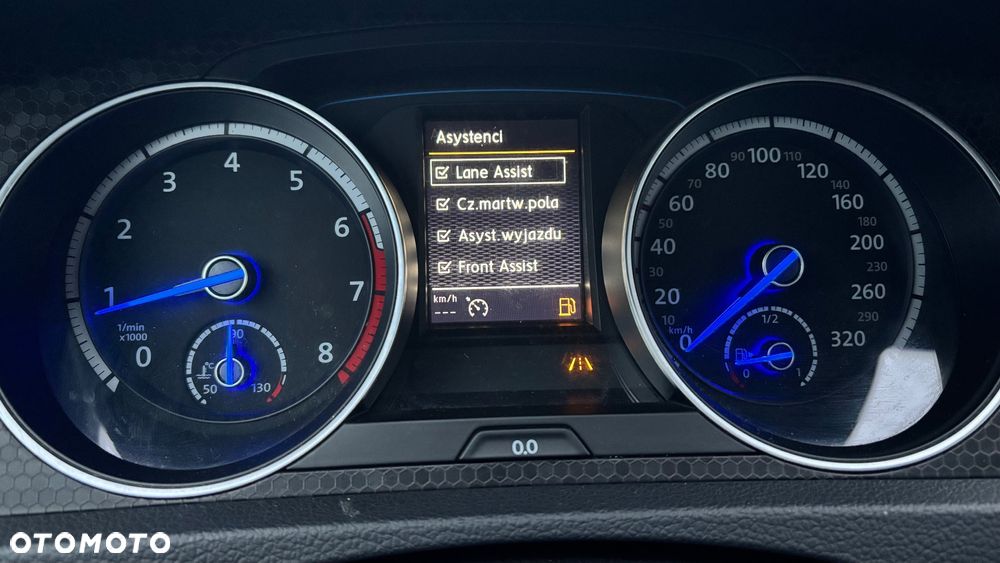 Volkswagen Golf - 23