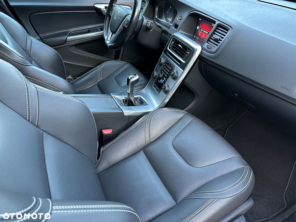Volvo V60 - 15