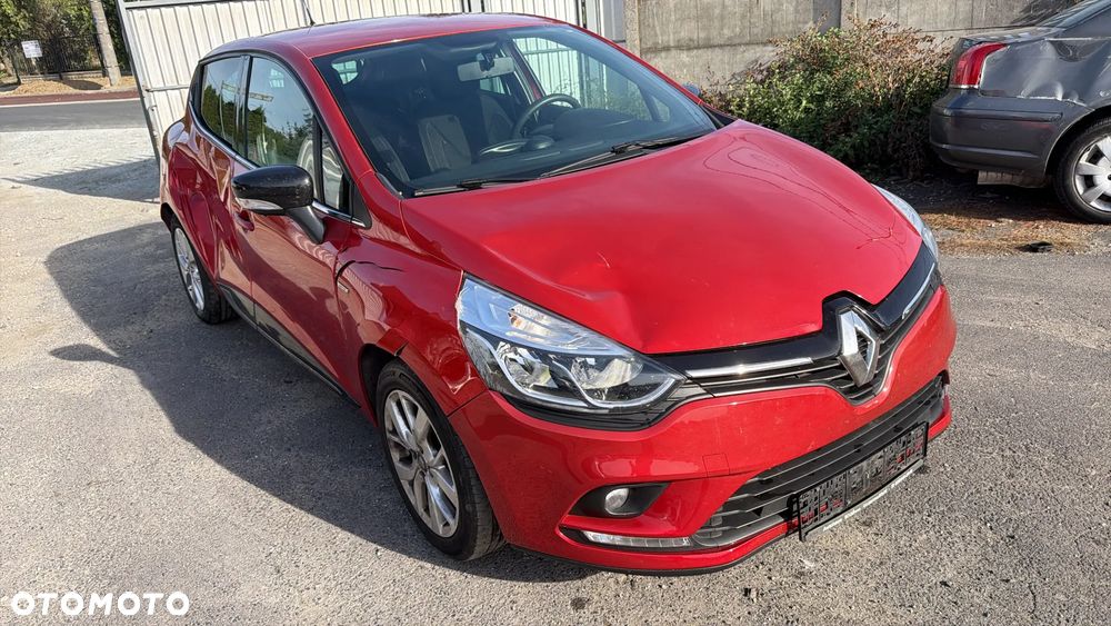 Renault Clio - 8
