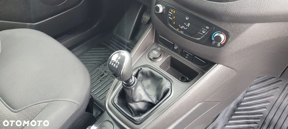 Ford TRANSIT COURIER - 13