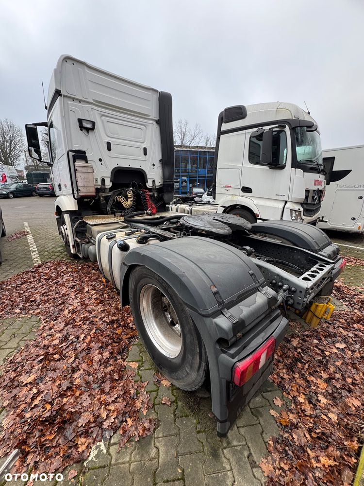 Mercedes-Benz Actros - 6