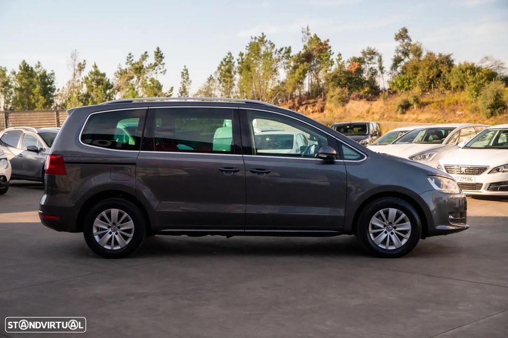 VW Sharan 2.0 TDI Confortline - 9