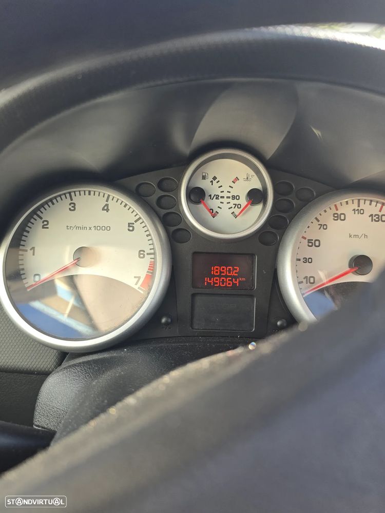 Peugeot 207 1.4 16V Trendy - 8