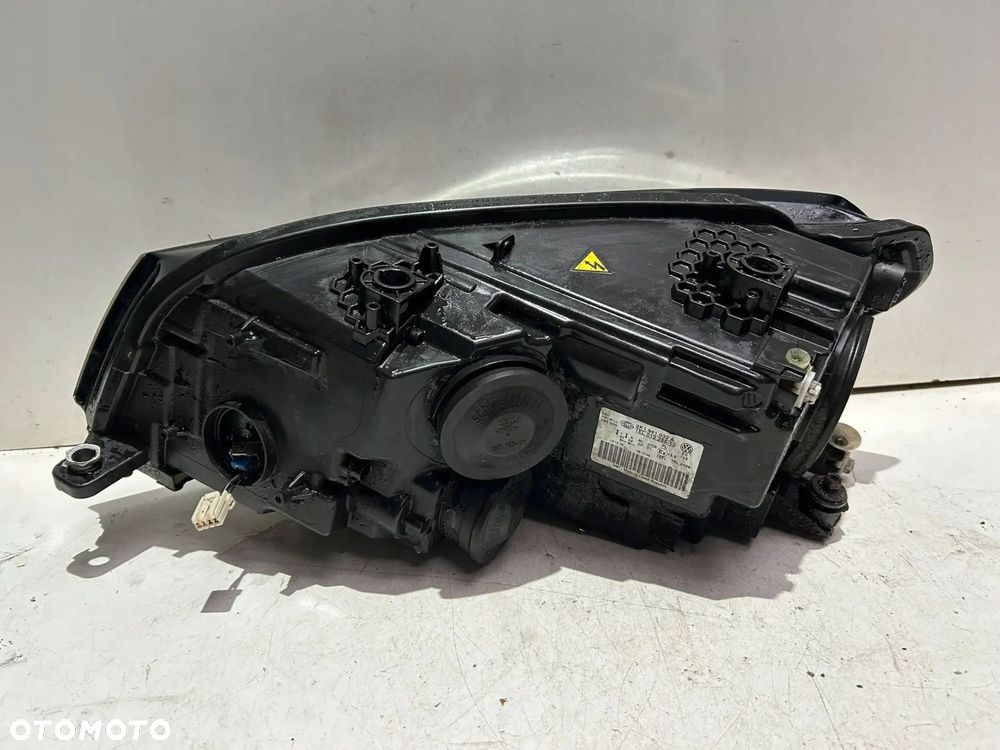 Reflektor prawy Volkswagen Caddy - 2