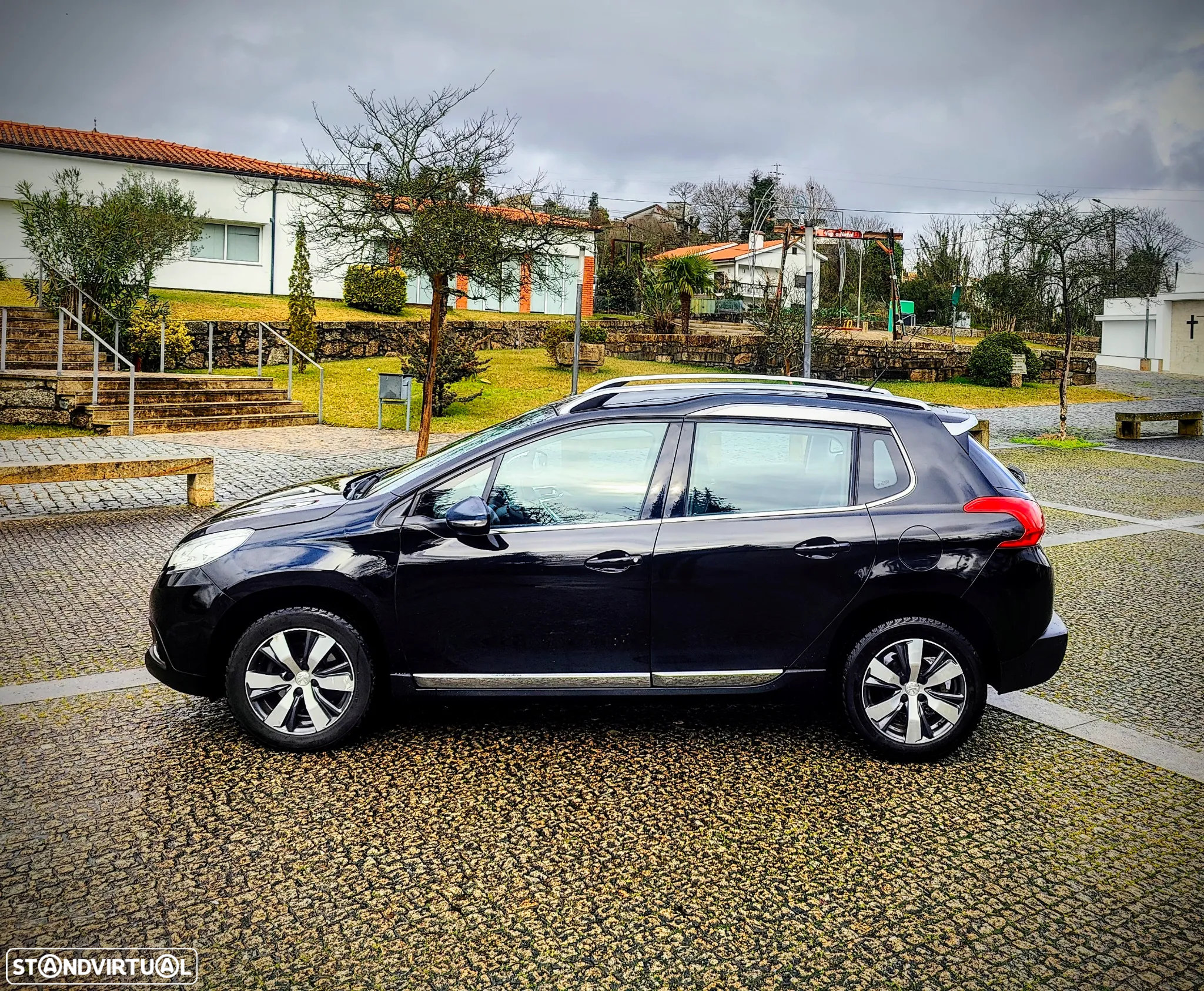 Peugeot 2008 PureTech 110 Stop&Start Signature - 33