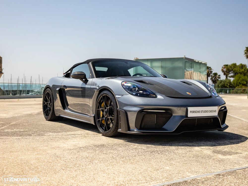 Porsche 718 Spyder - 4