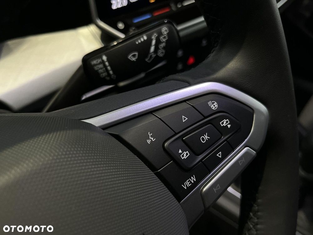 Volkswagen Golf Variant - 27