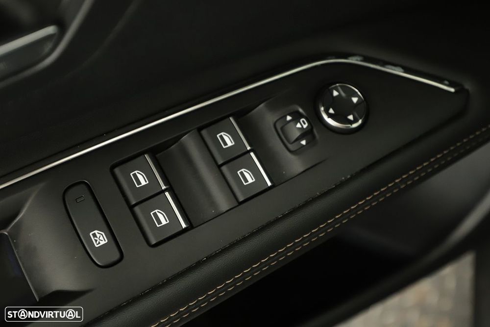 Peugeot 3008 1.2 PureTech GT EAT8 - 22