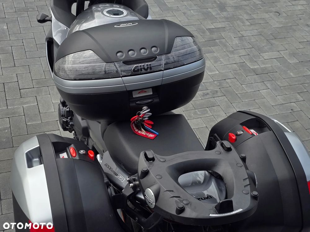 Suzuki GSX - 36