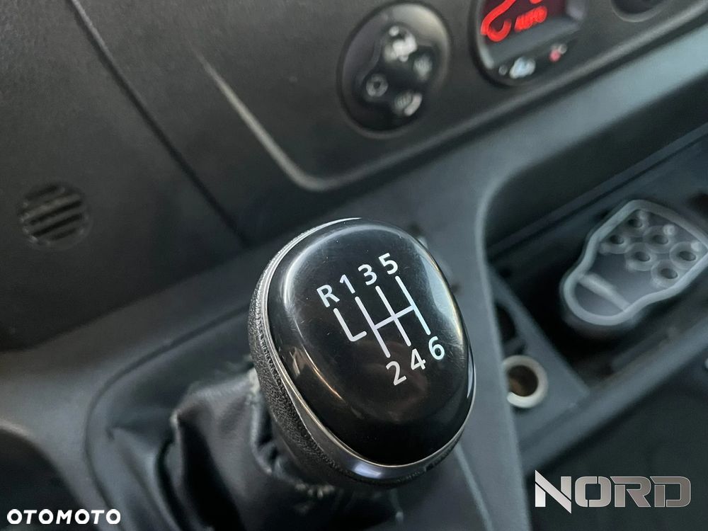 Renault Master 2.3 Chłodnia+Winda - 23