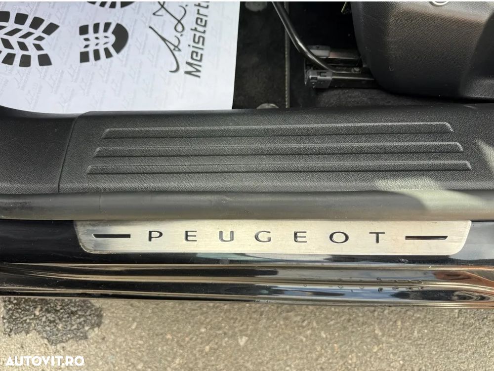 Peugeot 2008 BlueHDi 130 EAT8 GT Pack - 15