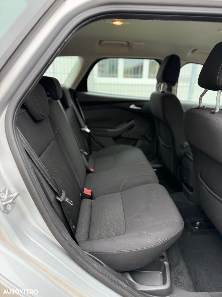 Ford Focus 1.5 TDCi Powershift Titanium - 7