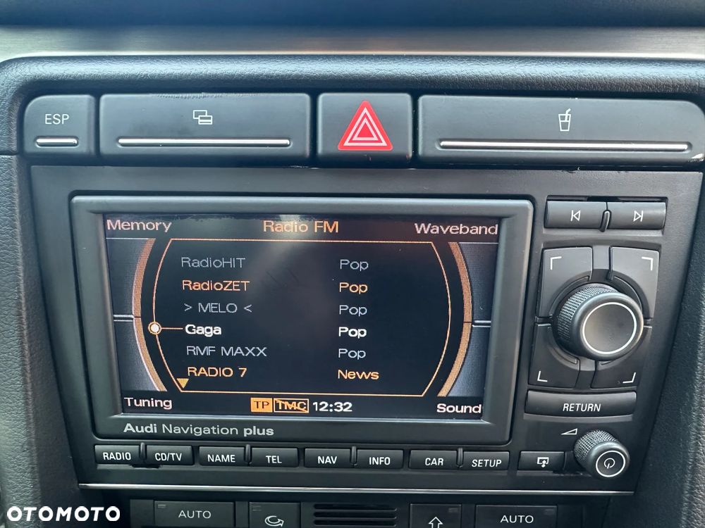 Audi A4 Avant 2.0 TDI DPF - 12