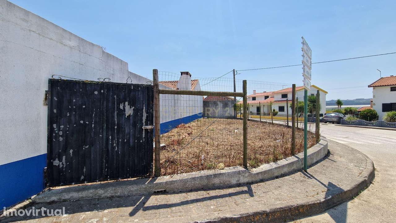 Armazém em lote de 195m2 - São Bartolomeu dos Galegos - Lourinhã - Grande imagem: 2/10