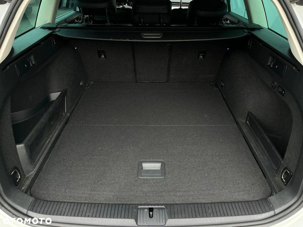 Volkswagen Passat 2.0 TDI Bi-Turbo BMT 4Mot Highline DSG - 38