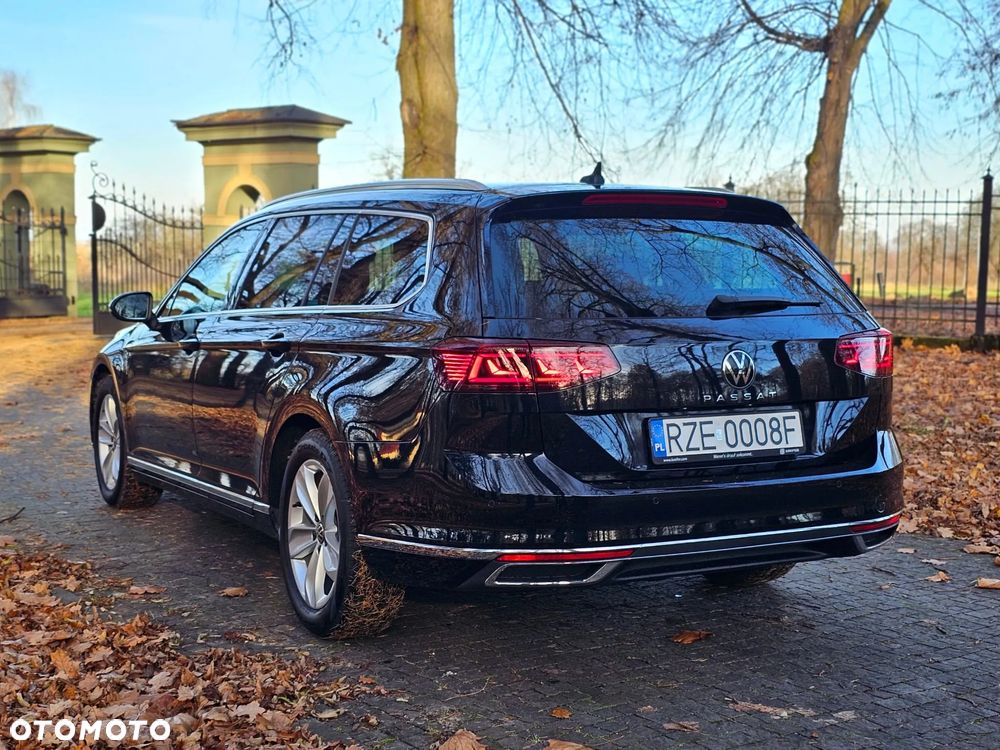 Volkswagen Passat - 5