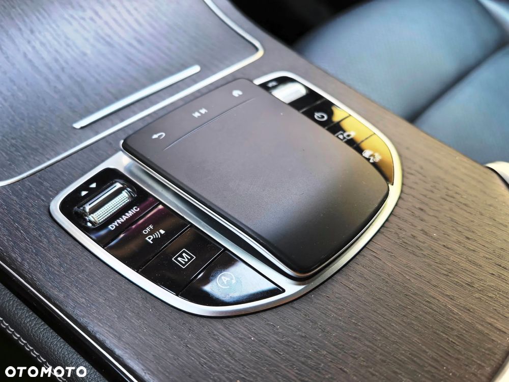 Mercedes-Benz GLC 300 4Matic 9G-TRONIC - 37