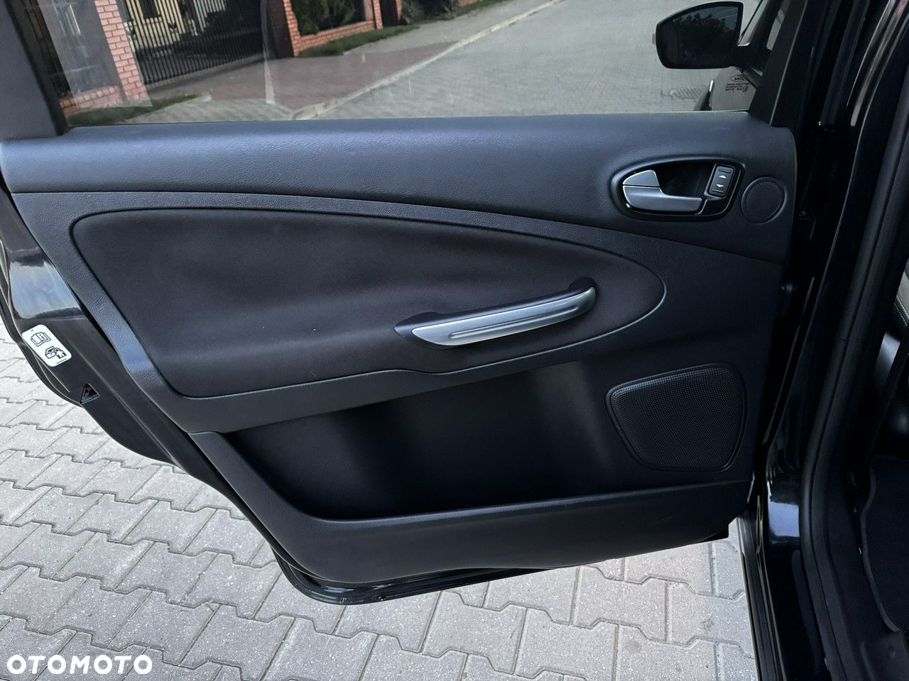Ford S-Max - 20
