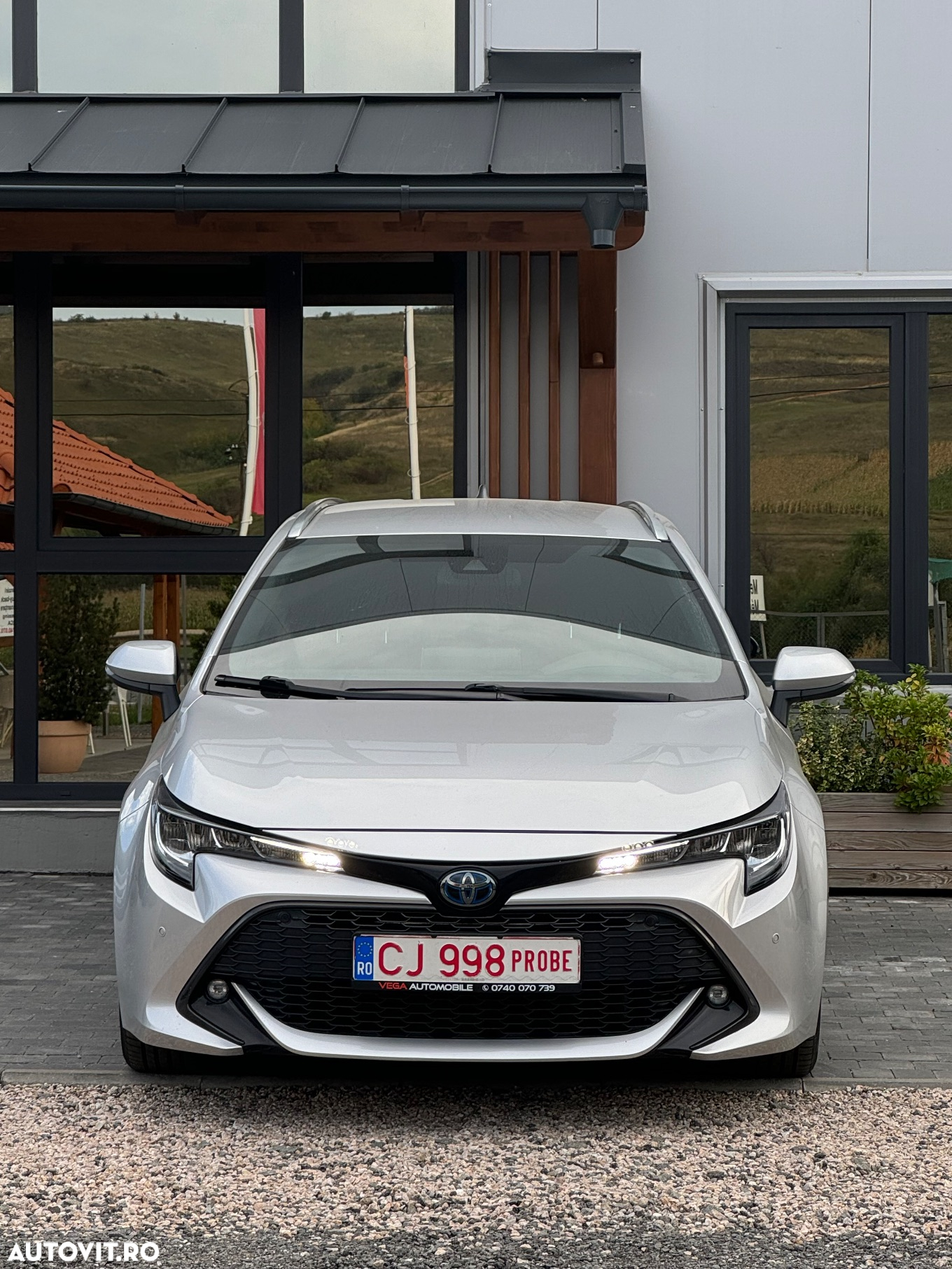 Toyota Corolla 1.8 HSD Dynamic - 17