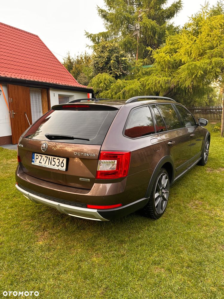 Skoda Octavia 2.0 TDI (Green tec) 4x4 DSG Scout - 4
